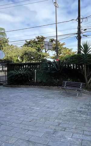 Apartamento para alugar com 173m², 3 quartos e sem vagaÁrea comum