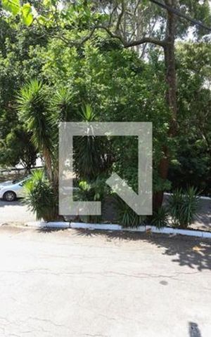 Casa à venda com 270m², 4 quartos e 1 vaga Casa à venda com 270m², 4 quartos e 1 vagaCasa 1 - Vista