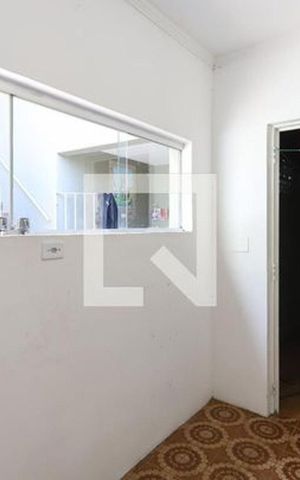 Casa à venda com 270m², 4 quartos e 1 vaga Casa à venda com 270m², 4 quartos e 1 vagaCasa 1 - Área de serviço