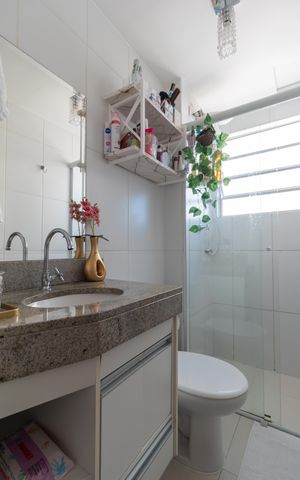 Apartamento à venda com 55m², 2 quartos e 1 vaga Apartamento à venda com 55m², 2 quartos e 1 vagaBanheiro da Suíte