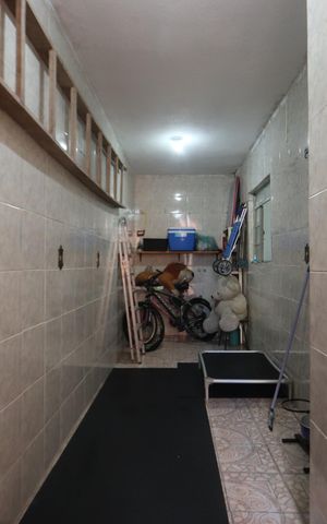 Casa à venda com 100m², 3 quartos e 2 vagasDepósito