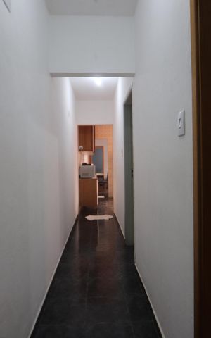 Casa à venda com 100m², 3 quartos e 2 vagasCorredor