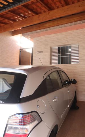 Casa à venda com 100m², 3 quartos e 2 vagasGaragem