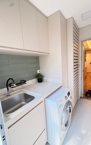 Apartamento à venda com 99m², 2 quartos e 2 vagas Apartamento à venda com 99m², 2 quartos e 2 vagasÁrea de serviço