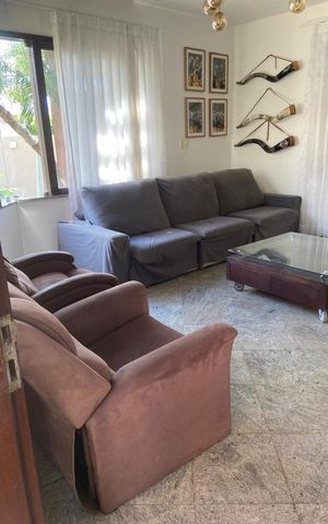 Casa para alugar com 390m², 5 quartos e 3 vagas Casa para alugar com 390m², 5 quartos e 3 vagasSala