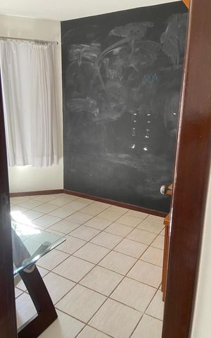 Casa para alugar com 390m², 5 quartos e 3 vagas