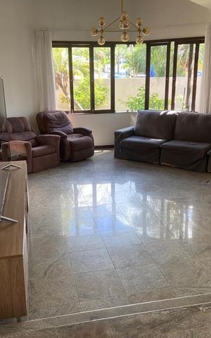 Casa para alugar com 390m², 5 quartos e 3 vagas Casa para alugar com 390m², 5 quartos e 3 vagasSala