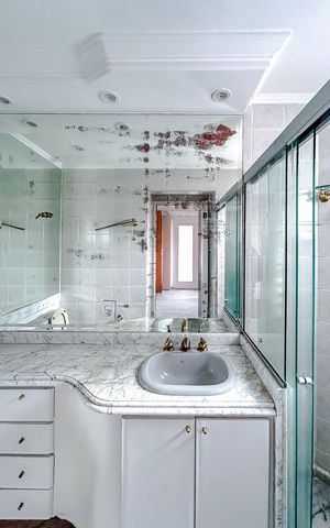 Apartamento à venda com 180m², 4 quartos e 3 vagasBanheiro da Suíte
