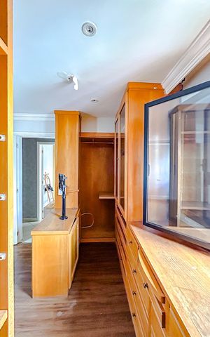 Apartamento à venda com 180m², 4 quartos e 3 vagasCloset da suíte
