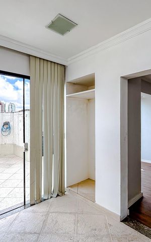 Apartamento à venda com 180m², 4 quartos e 3 vagasCozinha