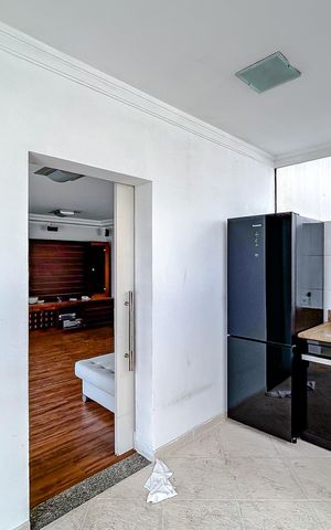 Apartamento à venda com 180m², 4 quartos e 3 vagasCozinha