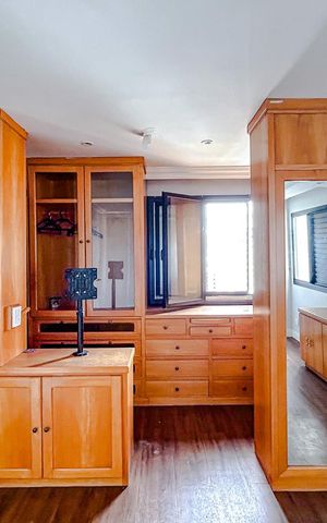Apartamento à venda com 180m², 4 quartos e 3 vagasQuarto 2 - Suíte