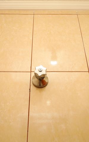 Casa à venda com 150m², 3 quartos e 2 vagasBanheiro 2