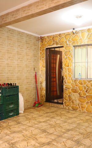 Casa à venda com 150m², 3 quartos e 2 vagasGaragem