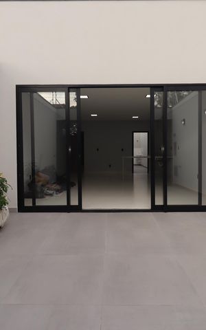 Casa à venda com 125m², 3 quartos e 2 vagasGaragem