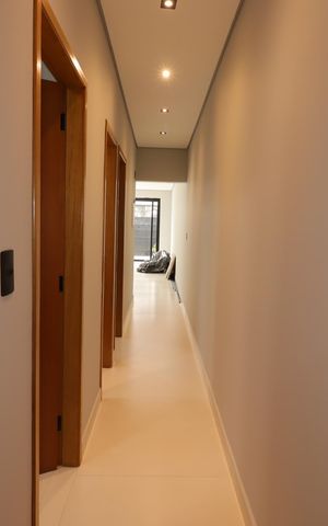 Casa à venda com 125m², 3 quartos e 2 vagasCorredor