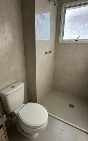 Apartamento à venda com 65m², 3 quartos e 1 vaga Apartamento à venda com 65m², 3 quartos e 1 vagaBanheiro da Suíte