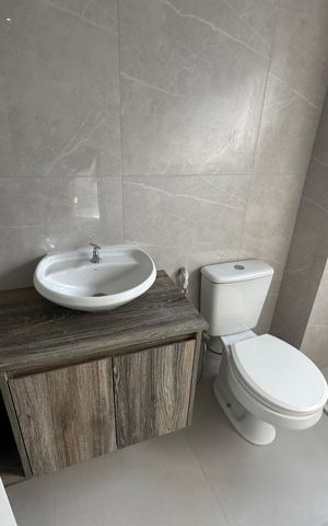 Apartamento à venda com 65m², 3 quartos e 1 vaga Apartamento à venda com 65m², 3 quartos e 1 vagaBanheiro da Suíte