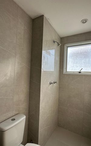 Apartamento à venda com 65m², 3 quartos e 1 vaga Apartamento à venda com 65m², 3 quartos e 1 vagaBanheiro da Suíte