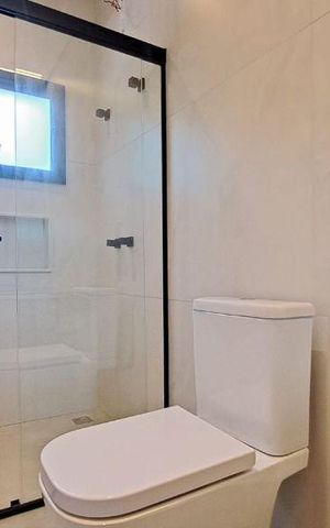 Casa à venda com 219m², 3 quartos e 4 vagas