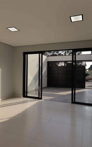 Casa à venda com 125m², 3 quartos e 2 vagasSala