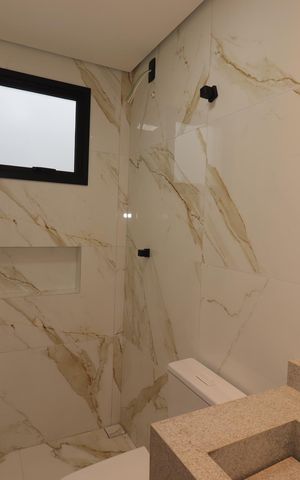 Casa à venda com 125m², 3 quartos e 2 vagasBanheiro Social