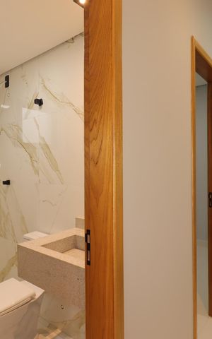 Casa à venda com 125m², 3 quartos e 2 vagasCorredor