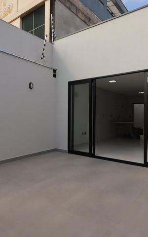 Casa à venda com 125m², 3 quartos e 2 vagasQuintal