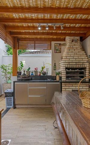 Casa à venda com 96m², 3 quartos e 2 vagas
