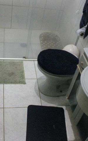 Casa à venda com 188m², 3 quartos e 2 vagasBanheiro social