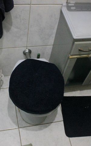 Casa à venda com 188m², 3 quartos e 2 vagasBanheiro social