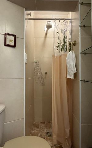 Apartamento para alugar com 71m², 2 quartos e sem vaga Apartamento para alugar com 71m², 2 quartos e sem vagaBanheiro social 2