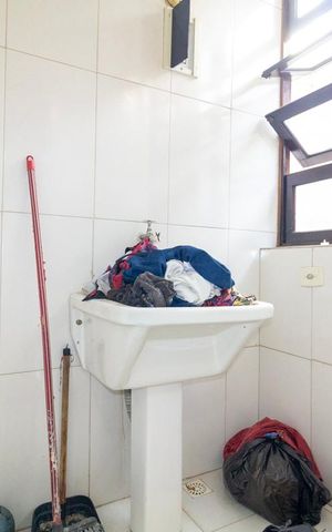Casa à venda com 307m², 5 quartos e sem vaga