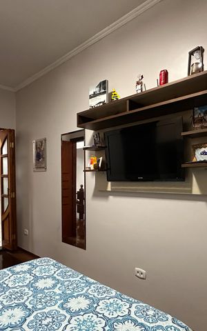 Casa à venda com 200m², 3 quartos e 8 vagasSuíte 2