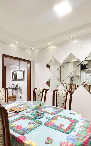 Casa à venda com 200m², 3 quartos e 8 vagasCopa