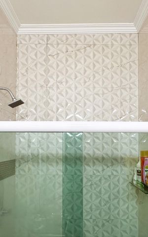 Casa à venda com 200m², 3 quartos e 8 vagasBanheiro da Suíte 2