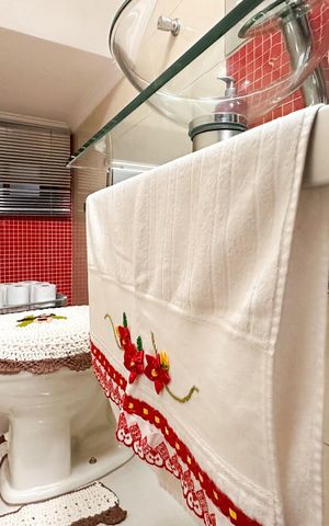 Casa à venda com 200m², 3 quartos e 8 vagasLavabo