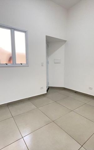 Studio para alugar com 30m², 1 quarto e sem vaga Studio para alugar com 30m², 1 quarto e sem vagaSala
