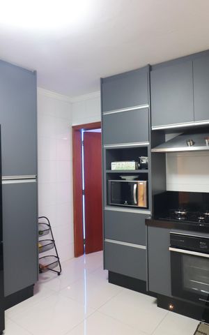 Casa à venda com 450m², 4 quartos e 2 vagasCozinha 