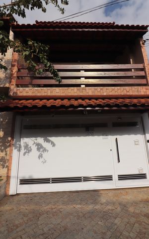 Casa à venda com 450m², 4 quartos e 2 vagasFachada