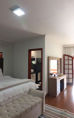 Casa à venda com 450m², 4 quartos e 2 vagasQuarto 3 - Suíte