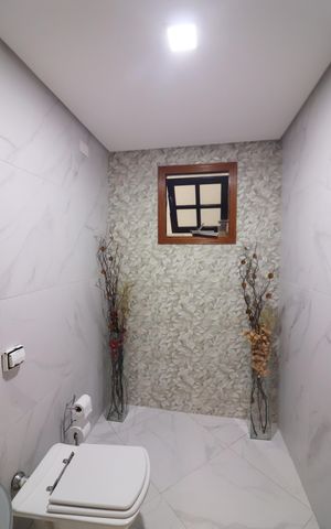 Casa à venda com 450m², 4 quartos e 2 vagasLavabo