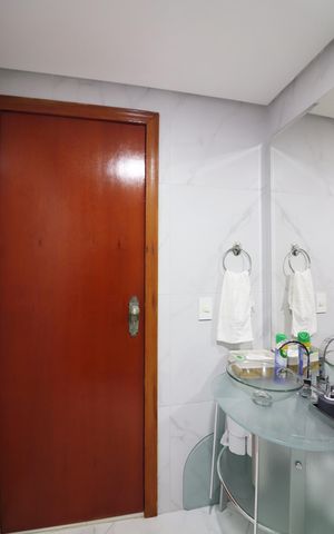 Casa à venda com 450m², 4 quartos e 2 vagasLavabo
