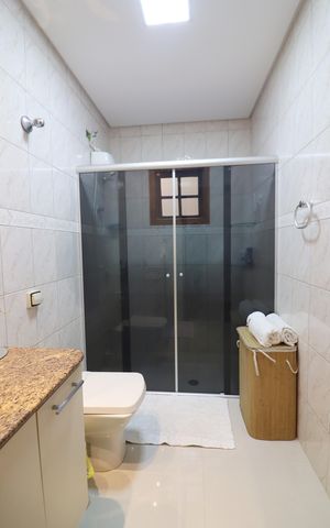 Casa à venda com 450m², 4 quartos e 2 vagasBanheiro Social