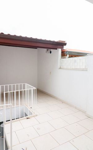 Casa à venda com 180m², 2 quartos e 1 vaga