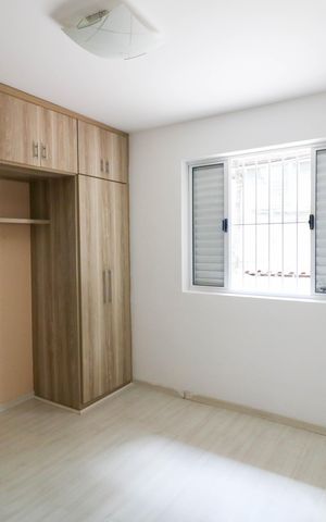 Casa à venda com 180m², 2 quartos e 1 vaga
