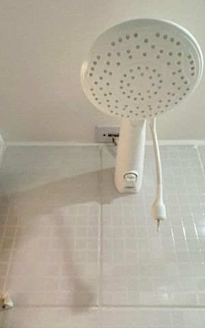Apartamento para alugar com 45m², 1 quarto e 1 vaga Apartamento para alugar com 45m², 1 quarto e 1 vagaBanheiro da Suíte