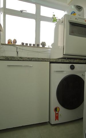 Apartamento à venda com 81m², 3 quartos e 1 vagaÁrea de Serviço