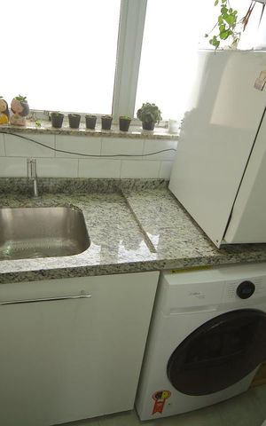 Apartamento à venda com 81m², 3 quartos e 1 vagaÁrea de Serviço