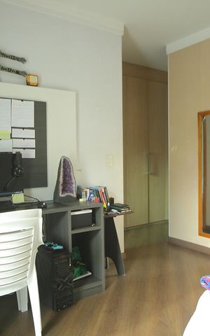 Casa para alugar com 249m², 4 quartos e 4 vagasSuíte 3 